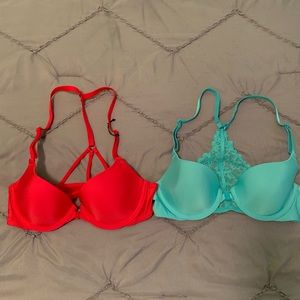 2 Victoria’s Secret racer back bras